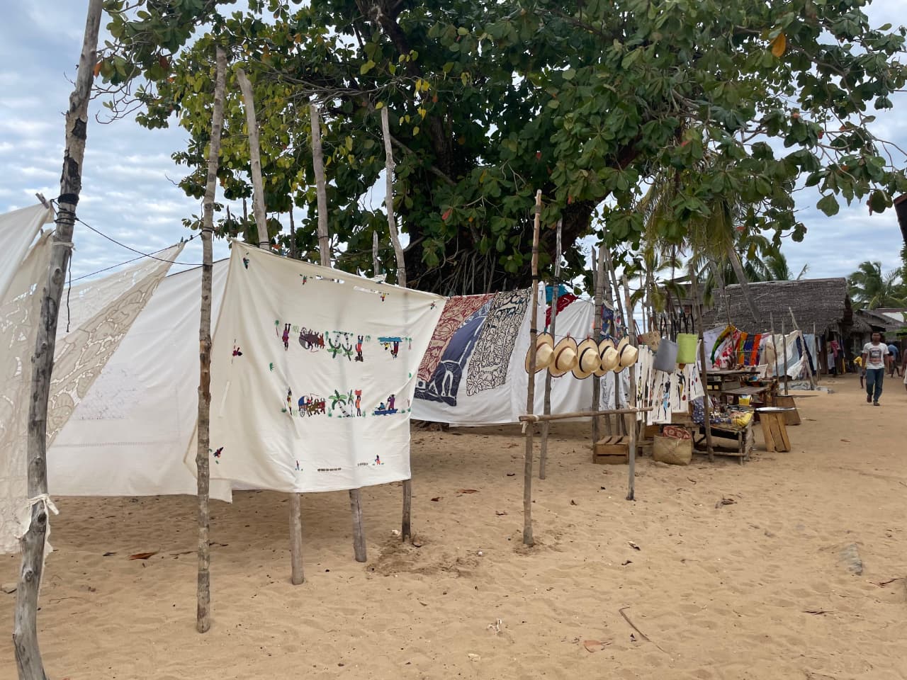 Tour guidé Madagascar plage paradisiaque Nosy Be